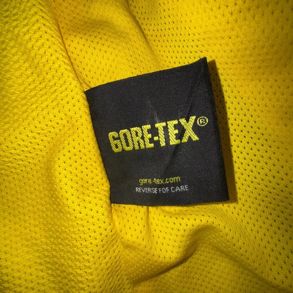 The North Face Jacket Mens XS Gore-Tex Performance Shell Neon Yellow‎ Rain Coat